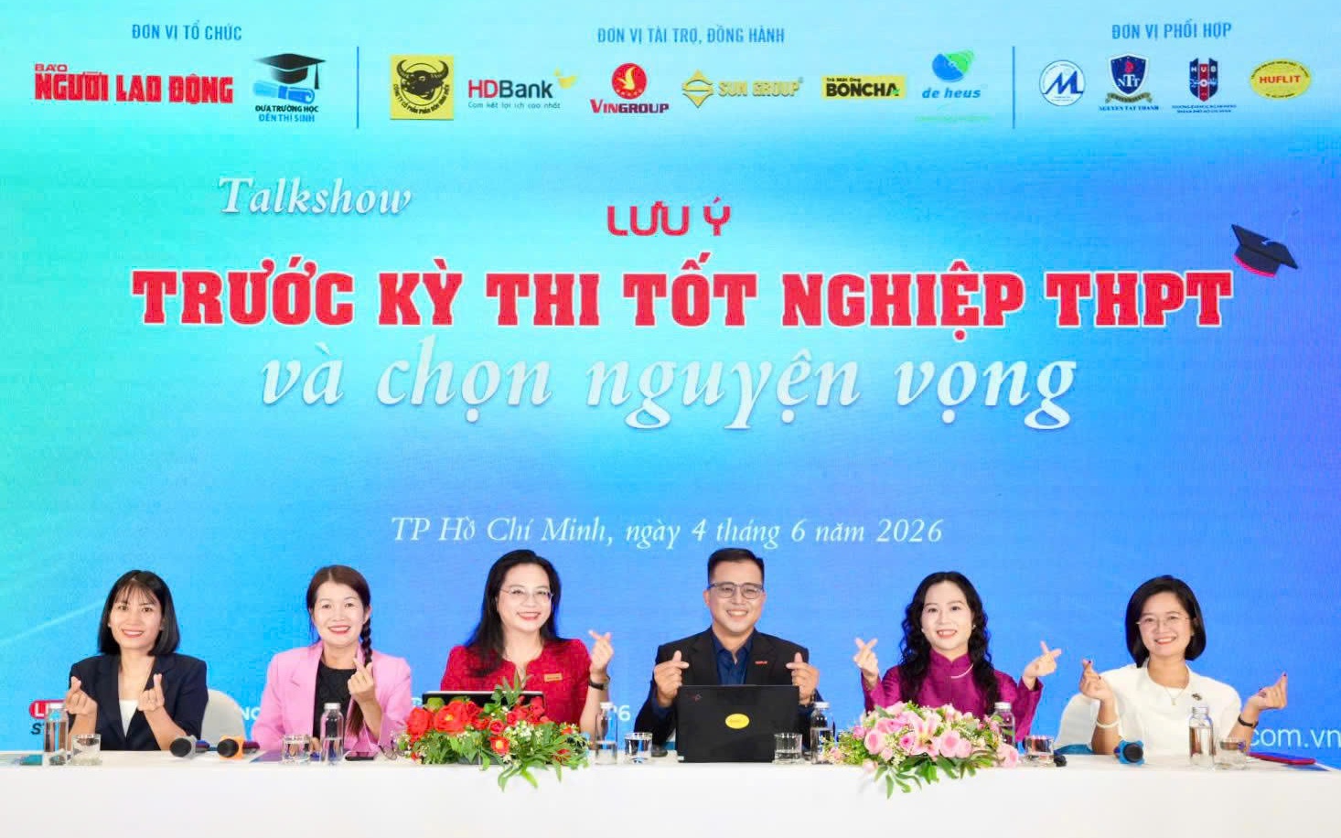 Học sinh kh&aacute;m ph&aacute; nghề qua trải nghiệm - Ảnh 2.