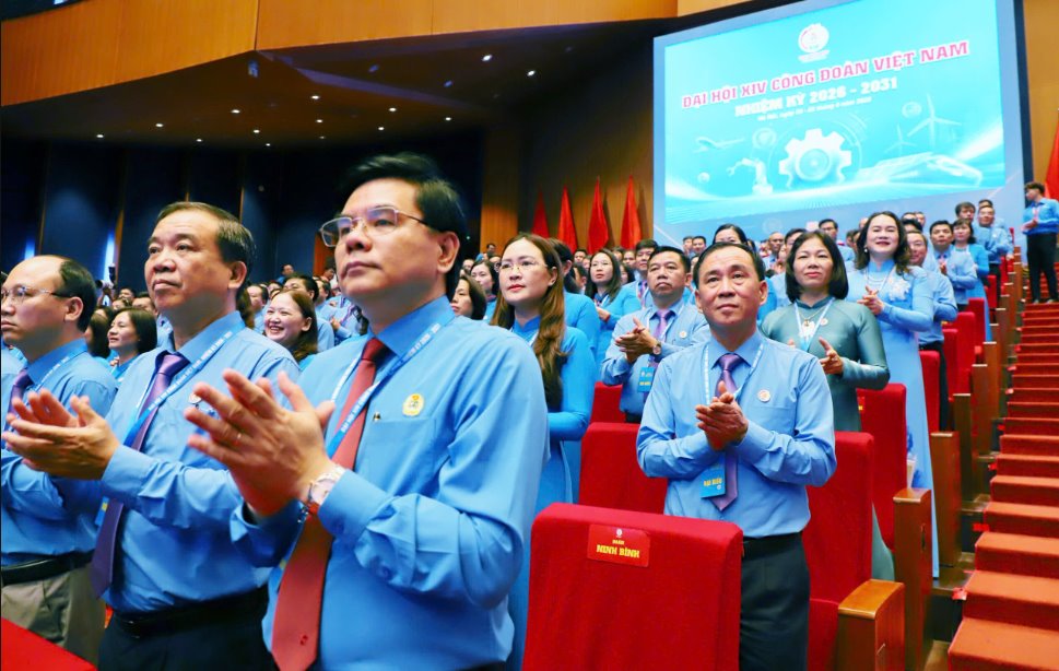 Tổng B&iacute; thư, Chủ tịch nước v&agrave; nhiều l&atilde;nh đạo Đảng, Nh&agrave; nước dự Đại hội XIV C&ocirc;ng đo&agrave;n Việt Nam - Ảnh 8.