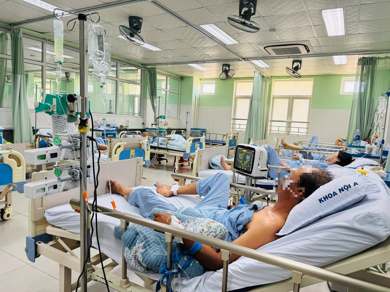 Bệnh viện Vĩnh Đức cứu sống tài xế bị ngưng tim, ngưng thở - Ảnh 1.