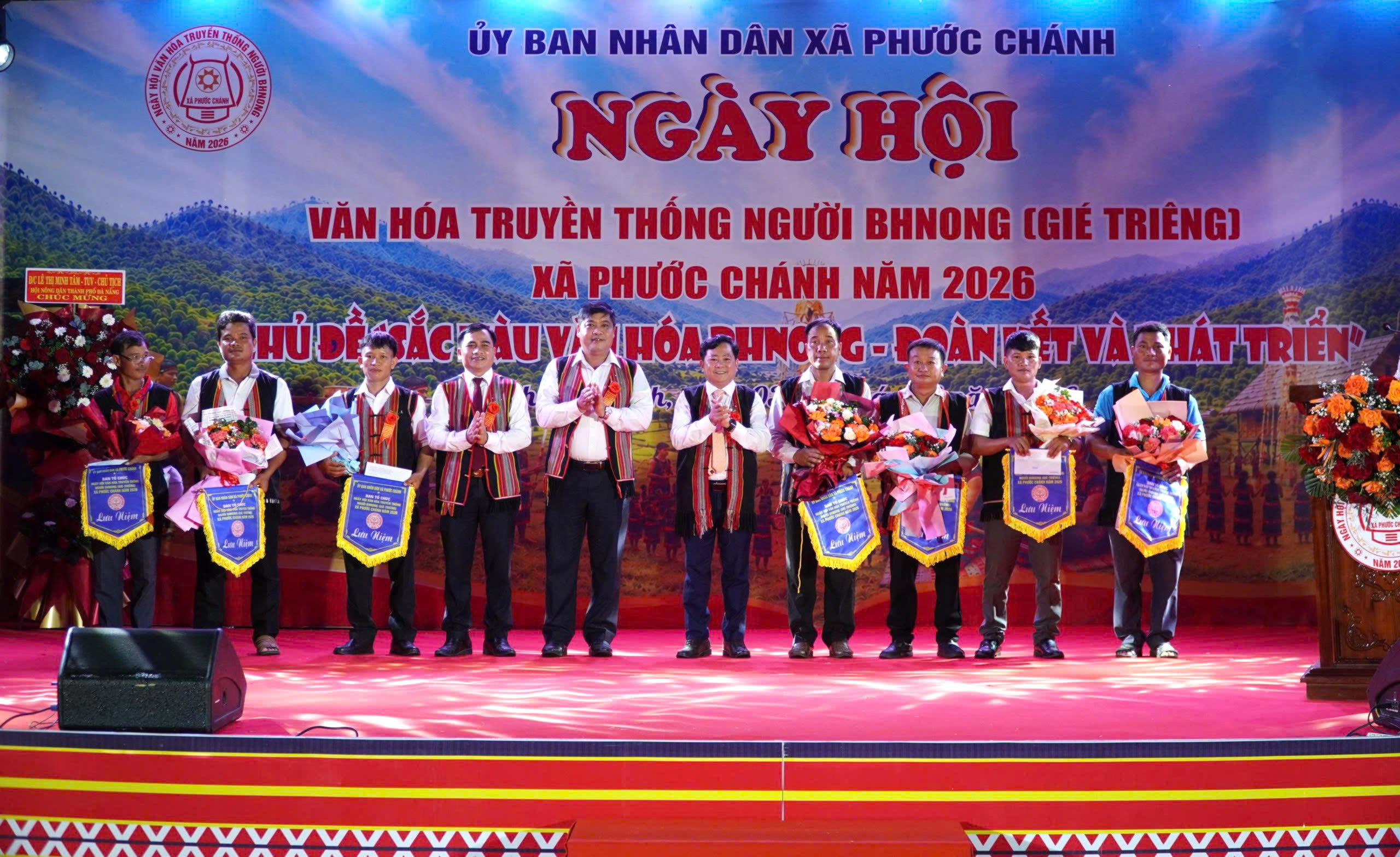 Đặc sắc ngày hội truyền thống của đồng bào vùng cao Đà Nẵng - Ảnh 3.