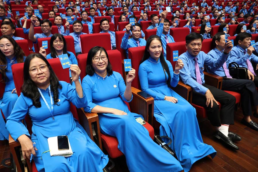 &Ocirc;ng Nguyễn Anh Tuấn t&aacute;i đắc cử Chủ tịch Tổng LĐLĐ Việt Nam - Ảnh 3.