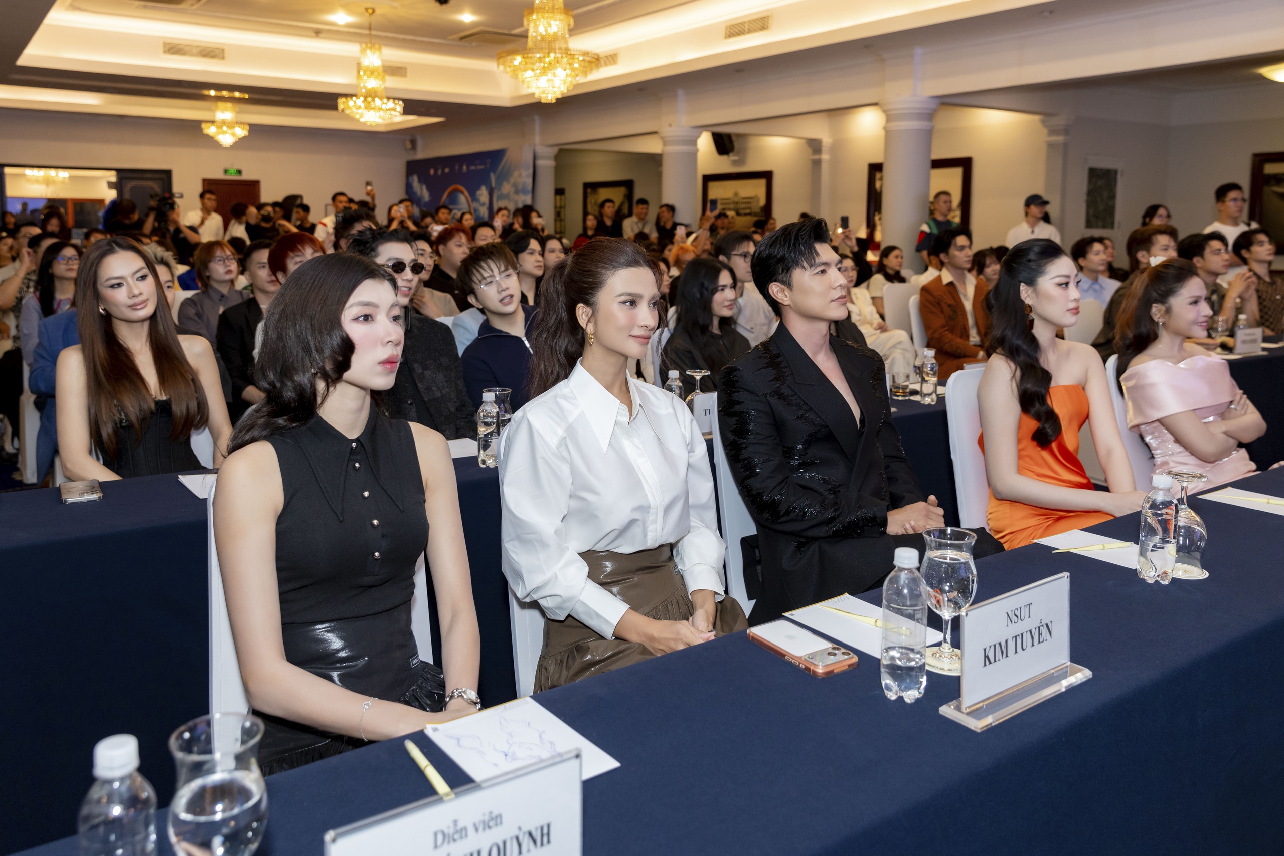 Dàn sao hạng A, hoa hậu và nam vương hội tụ tại họp báo ra mắt series thực tế WOW HO CHI MINH CITY  - Ảnh 4.
