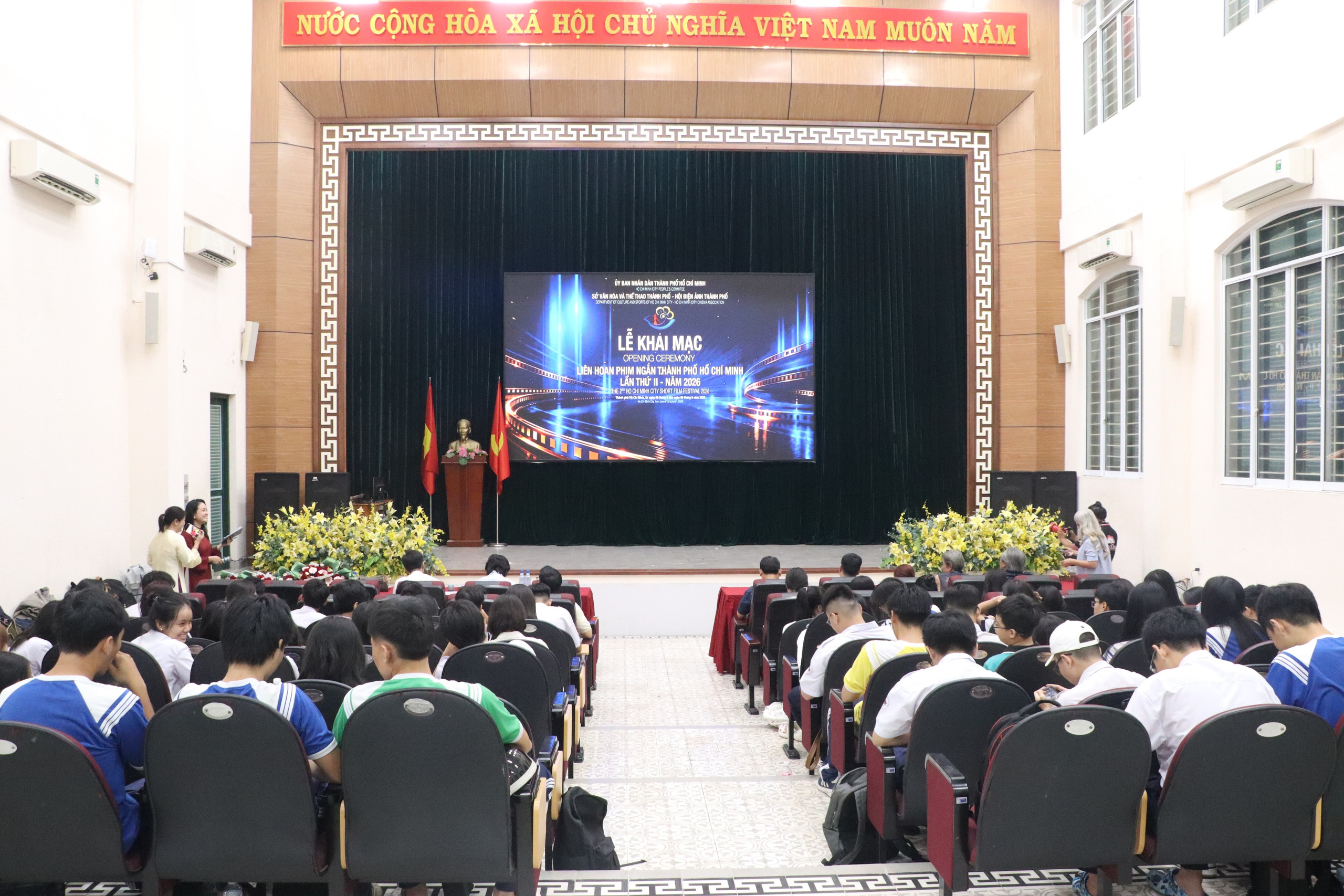 Ra mắt bộ nhận diện Thành phố Điện ảnh - Ảnh 1.