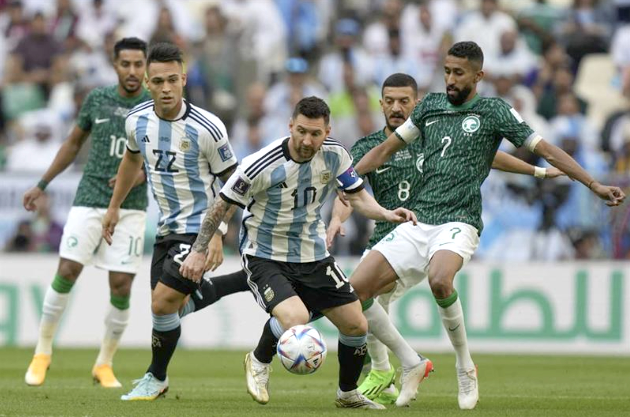Hướng tới World Cup 2026: Chờ cuộc đổi ngôi của bóng đá Á - Phi - Ảnh 3. Hướng tới World Cup 2026: Chờ cuộc đổi ngôi của bóng đá Á - Phi - Ảnh 3.