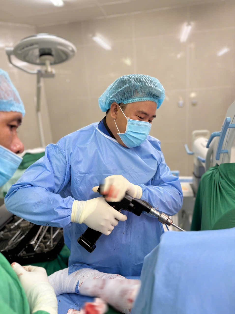 Nhiều ca đại phẫu thuật thực hiện thành công ở Phú Quốc - Ảnh 1.