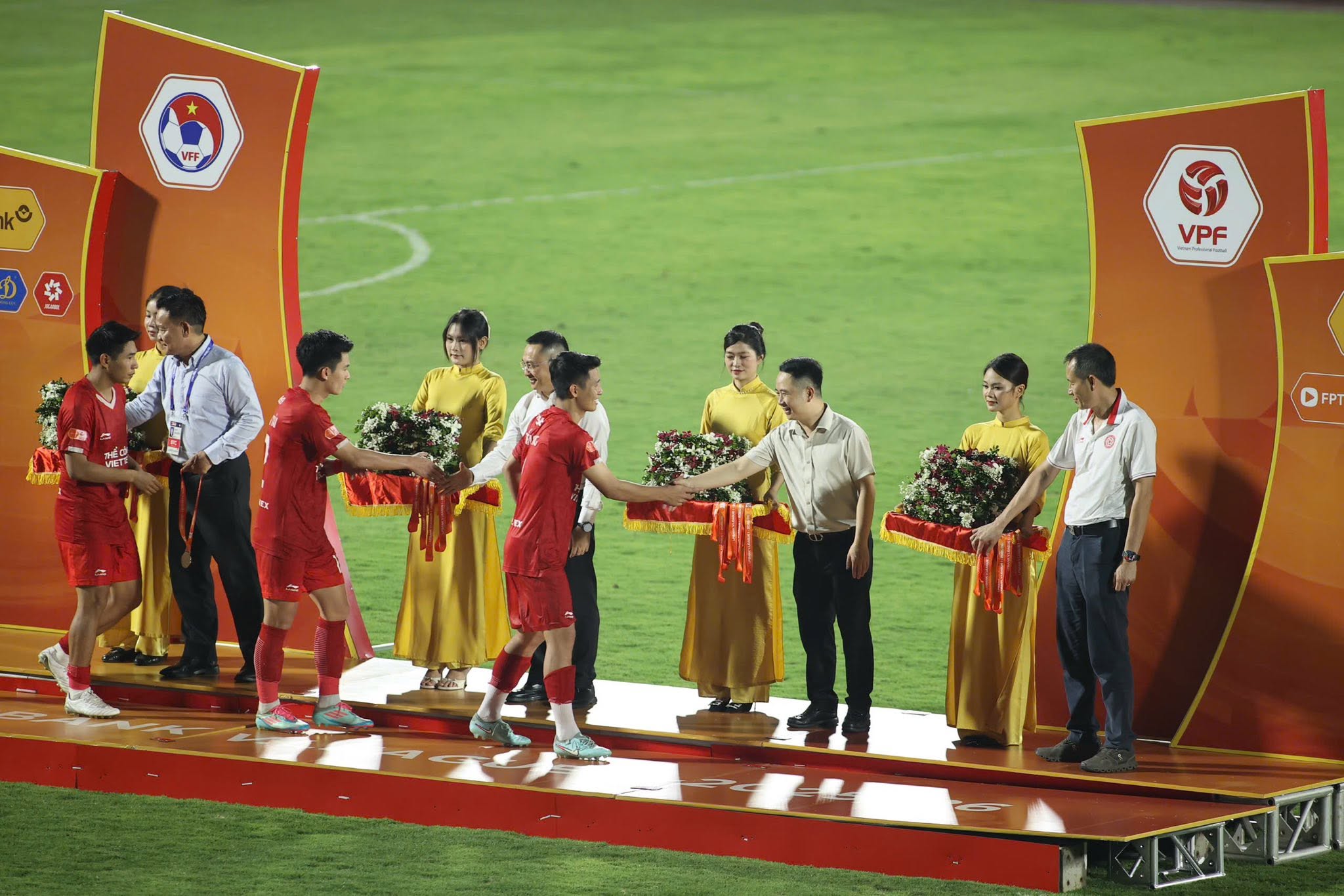 Thể Công Viettel giành vé tham dự AFC Champions League Two 2026-2027 - Ảnh 1.