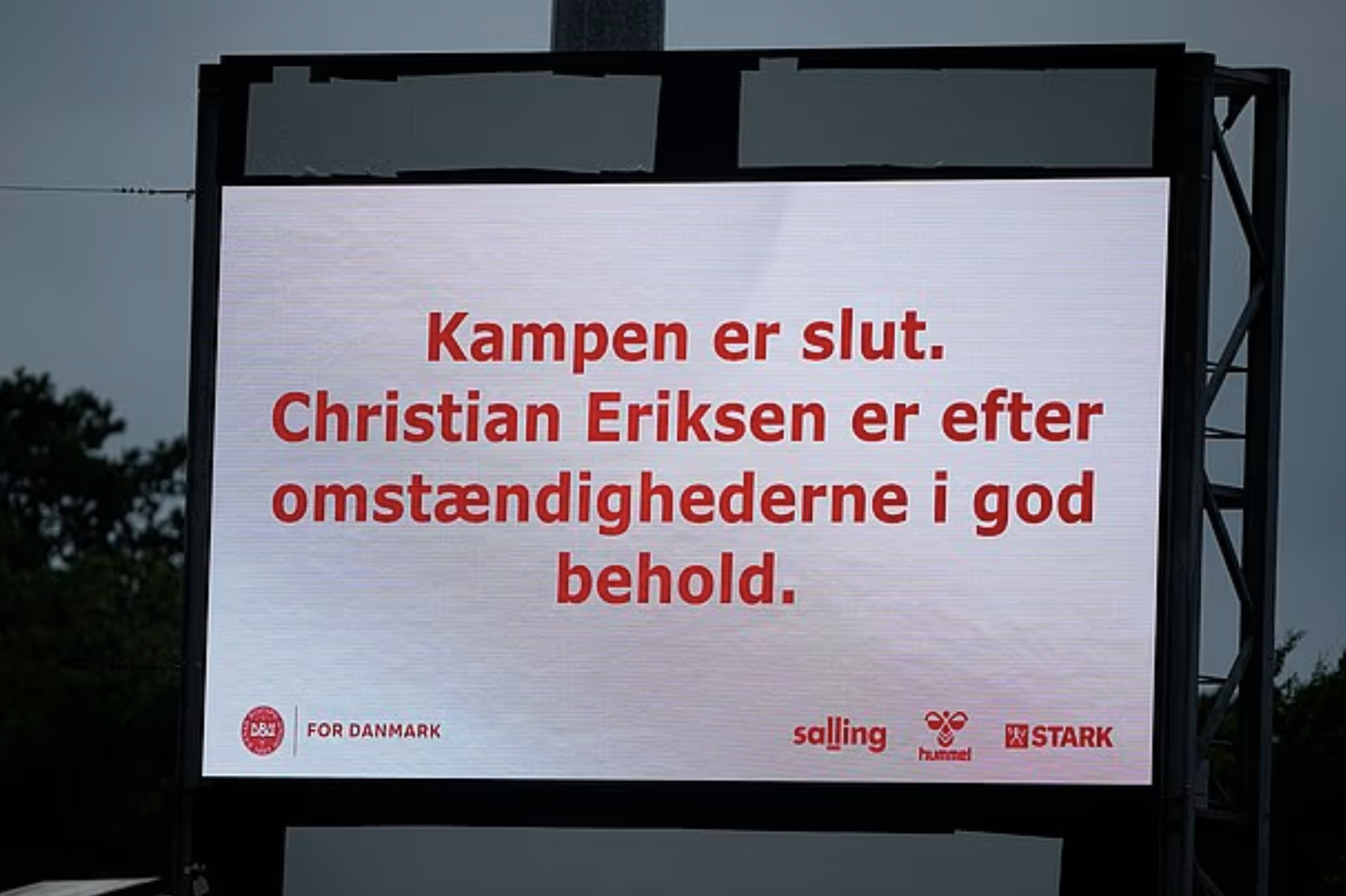 Christian Eriksen lại đổ gục trên sân cỏ, hủy trận giao hữu Đan Mạch – Ukraine - Ảnh 4.
