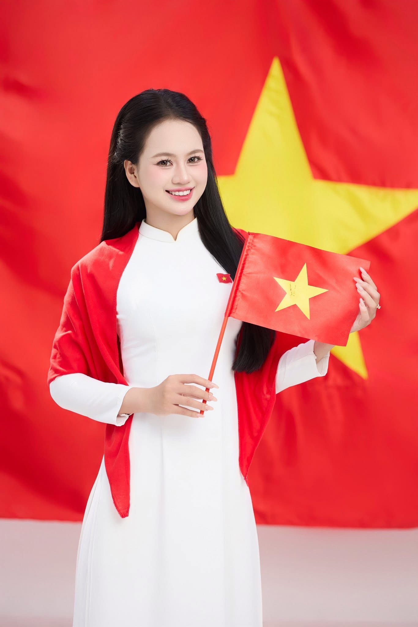 Á hậu Hoàng Thúy An: Muốn thành lập Hội giải cứu thú cưng bị bạo hành - Ảnh 2.