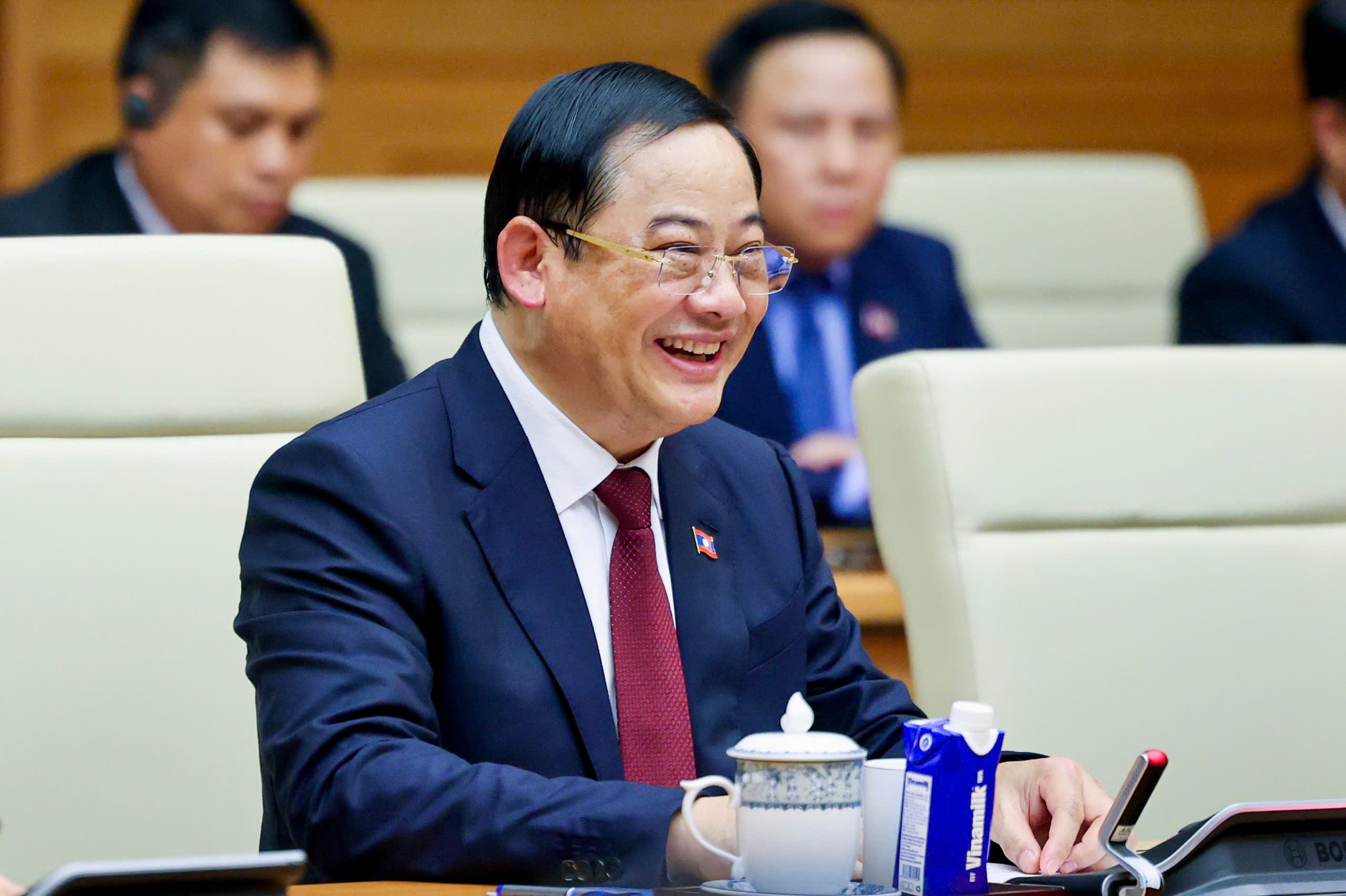 Thủ tướng Lê Minh Hưng và Thủ tướng Lào chứng kiến ký 4 văn kiện hợp tác - Ảnh 17.