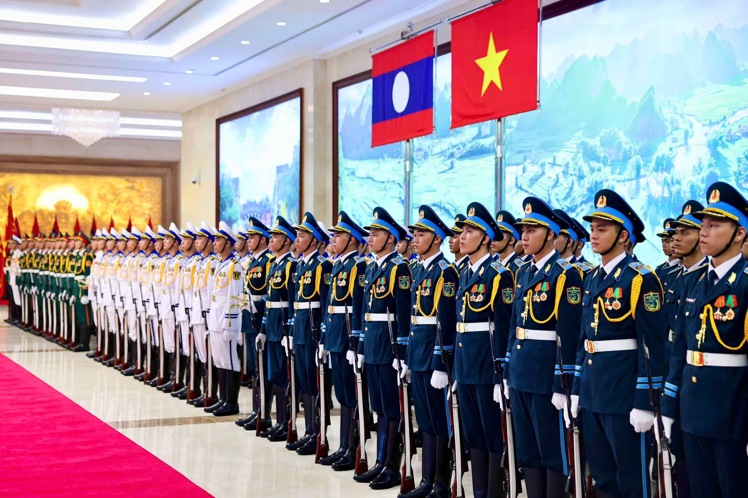 Thủ tướng Lê Minh Hưng và Thủ tướng Lào chứng kiến ký 4 văn kiện hợp tác - Ảnh 10.