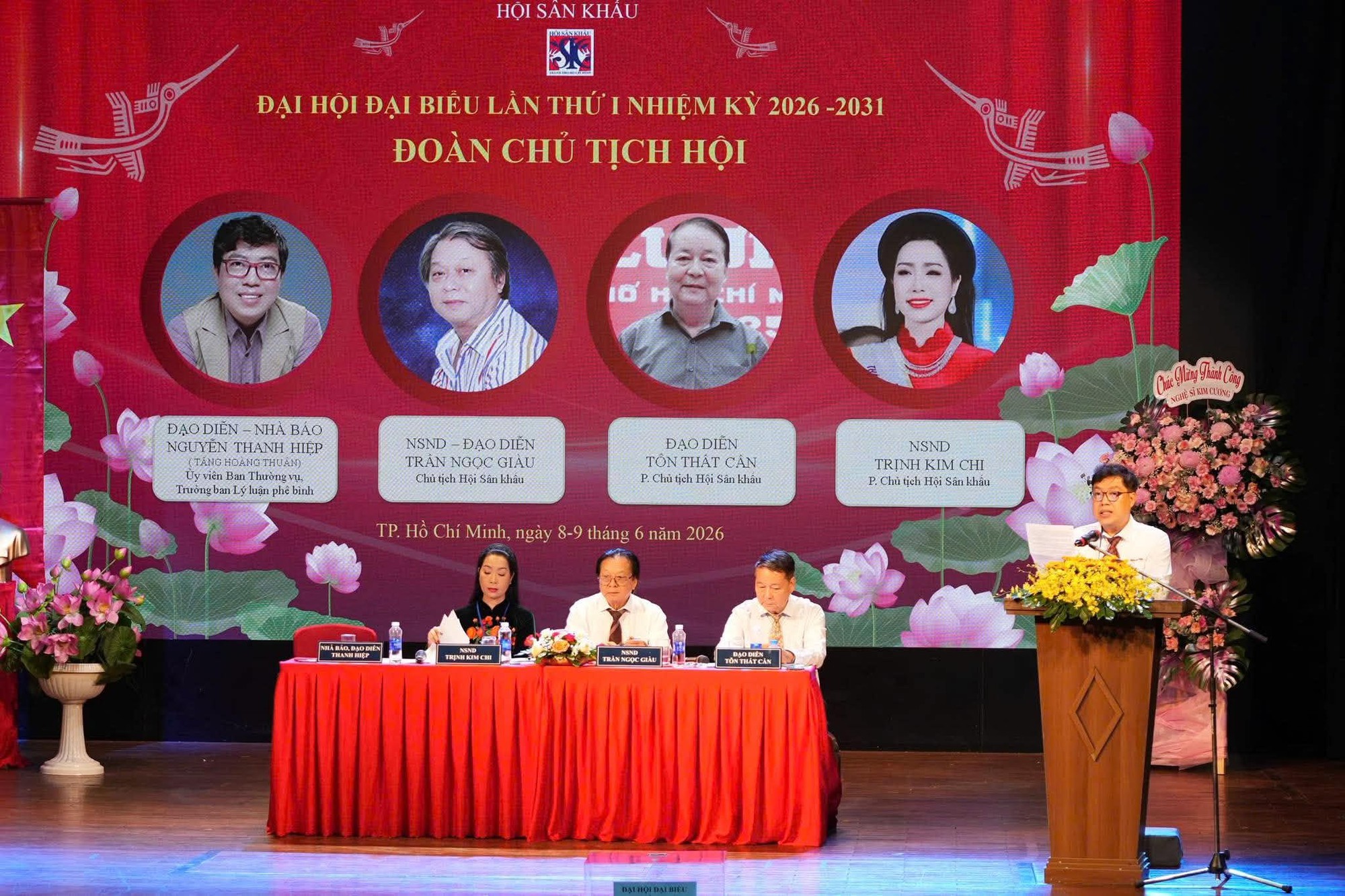 Đại hội Hội Sân khấu TP HCM - Khi sân khấu bước vào một không gian phát triển mới - Ảnh 1.