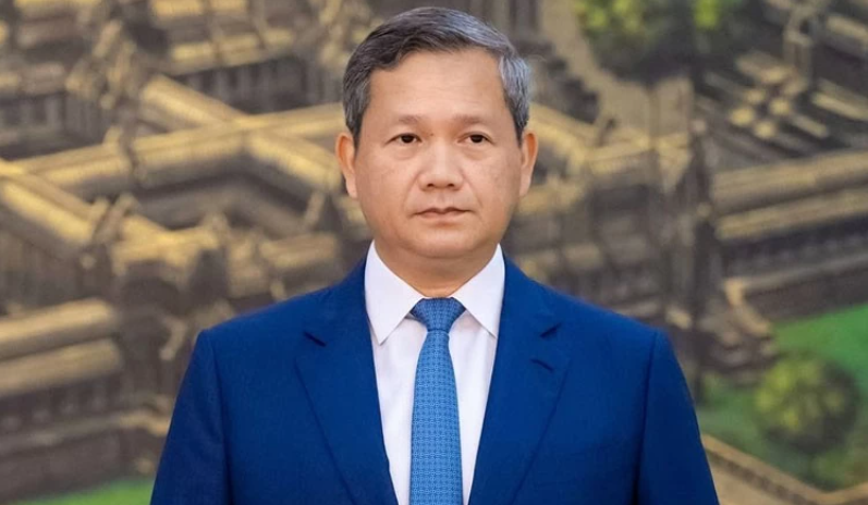 Thủ tướng Campuchia đến Hà Nội, bắt đầu thăm Việt Nam và dự AFF 2026 - Ảnh 2.