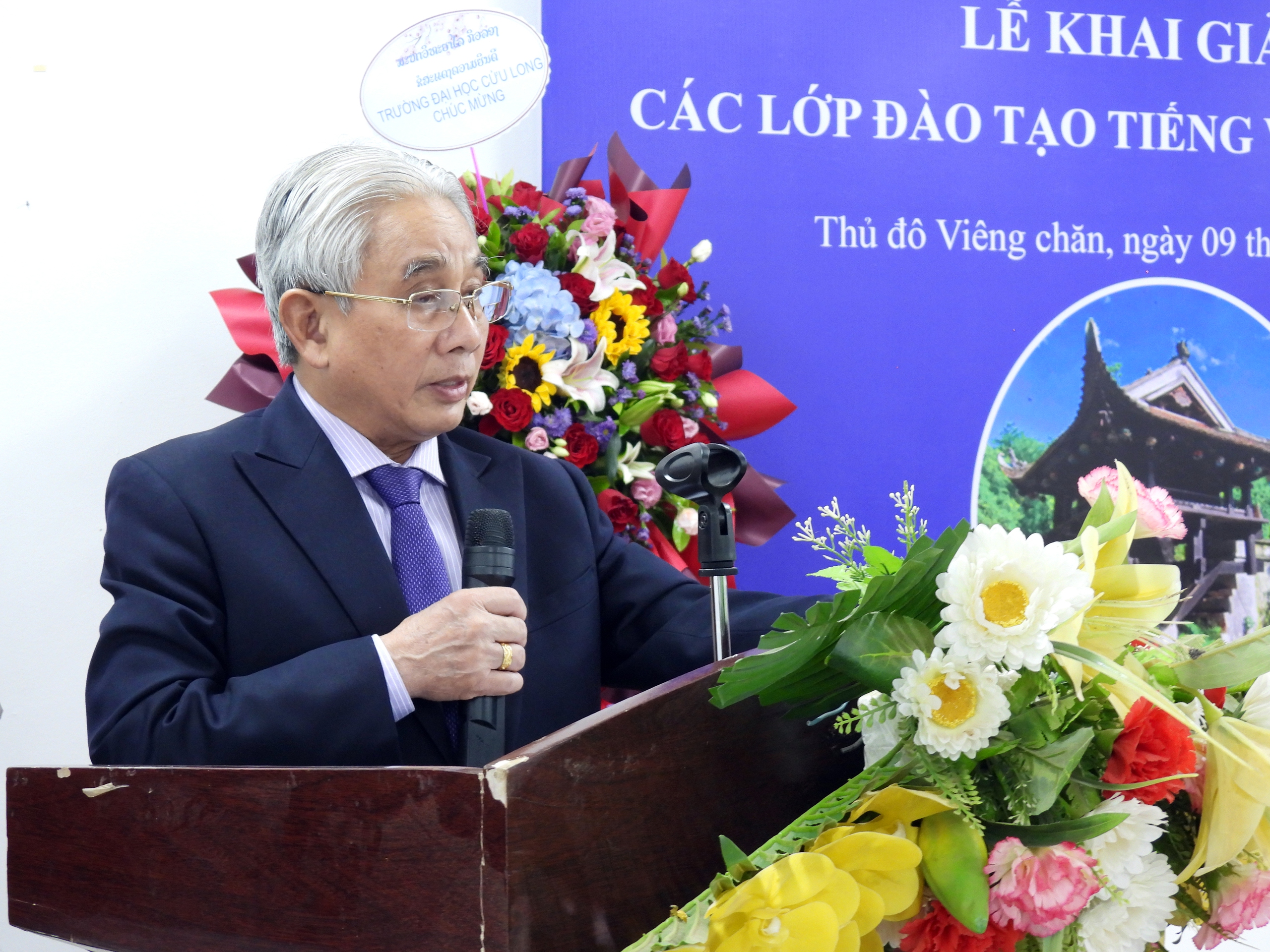 Trường Đại học Cửu Long khai giảng lớp đào tạo tiếng Việt khóa 2 tại Lào - Ảnh 3.