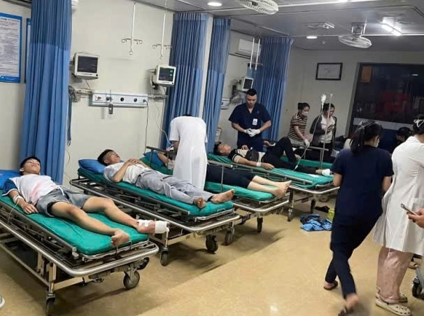 Thông tin mới vụ tai nạn liên hoàn trên cao tốc khiến 15 người bị thương - Ảnh 1.