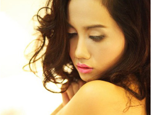 ĐƯỜNG DÂY BÁN DÂM “NGÀN ĐÔ”: Mua dâm là các “đại gia chân đất”!