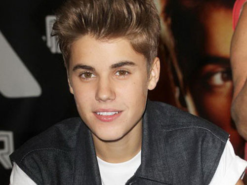 Justin Bieber bị kiện vì làm hỏng thính giác khán giả