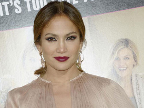 Jennifer Lopez buồn cho TomKat