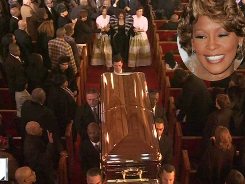 Sốc với ảnh Whitney Houston nằm trong quan tài