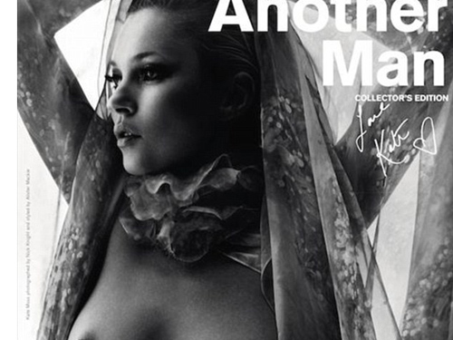 Siêu mẫu Kate Moss lại gây sốc với ảnh bán khỏa thân