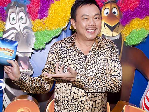 Chí Tài đắt show làm “động vật”