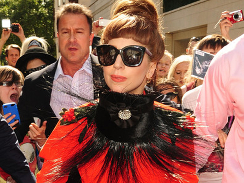 Lady Gaga hút hồn người hâm mộ Anh