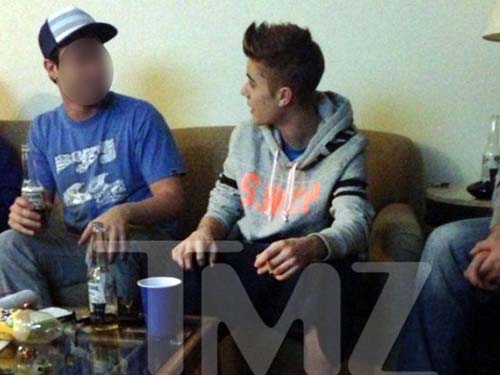 Justin Bieber xin lỗi vì hút cần sa