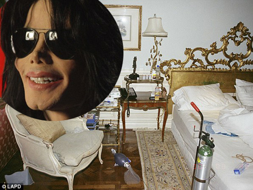 Sốc với ảnh phòng ngủ đầy thuốc của Michael Jackson