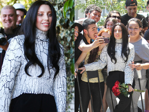 Lady Gaga tận lực lấy lòng “fan”