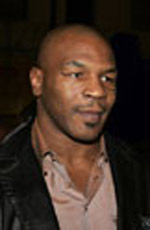 Mike Tyson tiếp bước… Lindsay Lohan