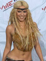 Shakira bán đấu giá áo ngực