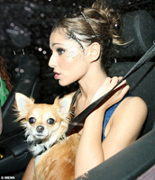 Cheryl Cole cưng…chó hơn chồng