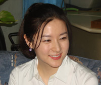 Lee Young Ae: Biết sống vì mọi người