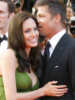 Brangelina mở cửa nhà cho cánh thợ săn