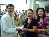 NSƯT Ngọc Giàu tài trợ cho 50 ca mổ mắt