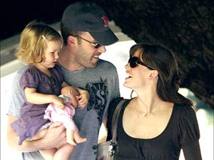 Vợ chồng Ben Affleck đặt tên con dài ngoằng