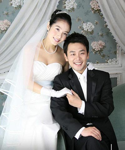 Lee Min Young bị chồng đấm gãy mũi - Báo Người lao động