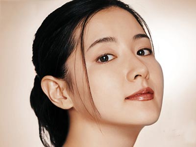 Ngọc nữ Lee Young Ae lên xe hoa
