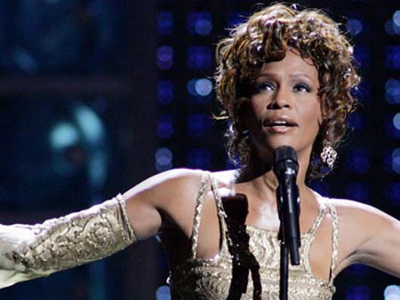 Whitney Houston cần sự bao dung