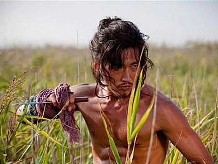Cơ bắp nam diễn viên Hàn Quốc làm nóng màn ảnh