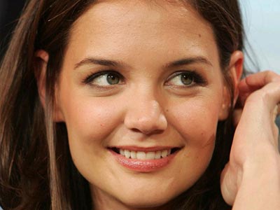 Katie Holmes hóa thân thành Jackie Kennedy