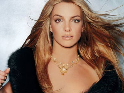Vệ sĩ kiện Britney Spears tội lạm dụng tình dục