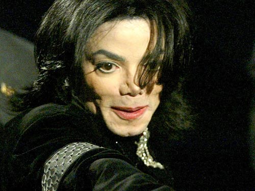Michael Jackson vẫn “hái” ra tiền
