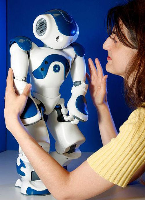 Robot Có Cảm Xúc - Báo Người Lao Động