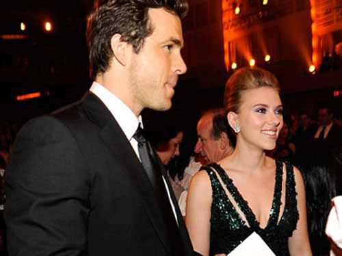 Scarlett Johansson và Ryan Reynolds ly hôn