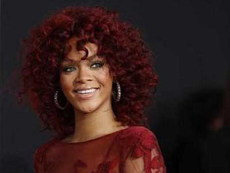 Rihanna lập kỷ lục
