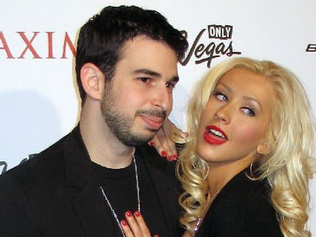 Christina Aguilera hoàn tất thủ tục ly dị