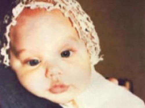 Angelina Jolie càng ngày càng đẹp