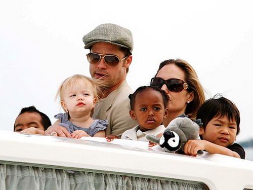 Nhà Brangelina sẽ định cư tại Pháp