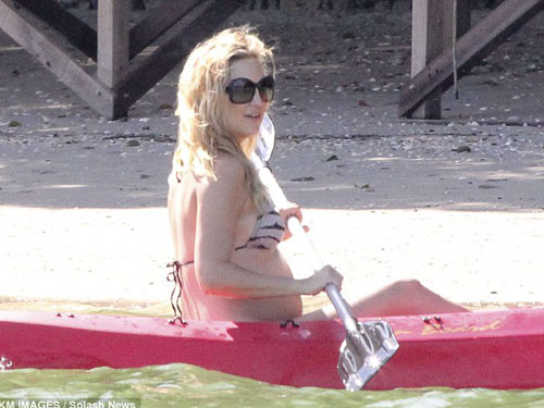 Kate Hudson bụng to vẫn "ham vui"