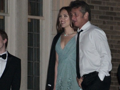 Scarlett Johansson sánh đôi cùng Sean Penn